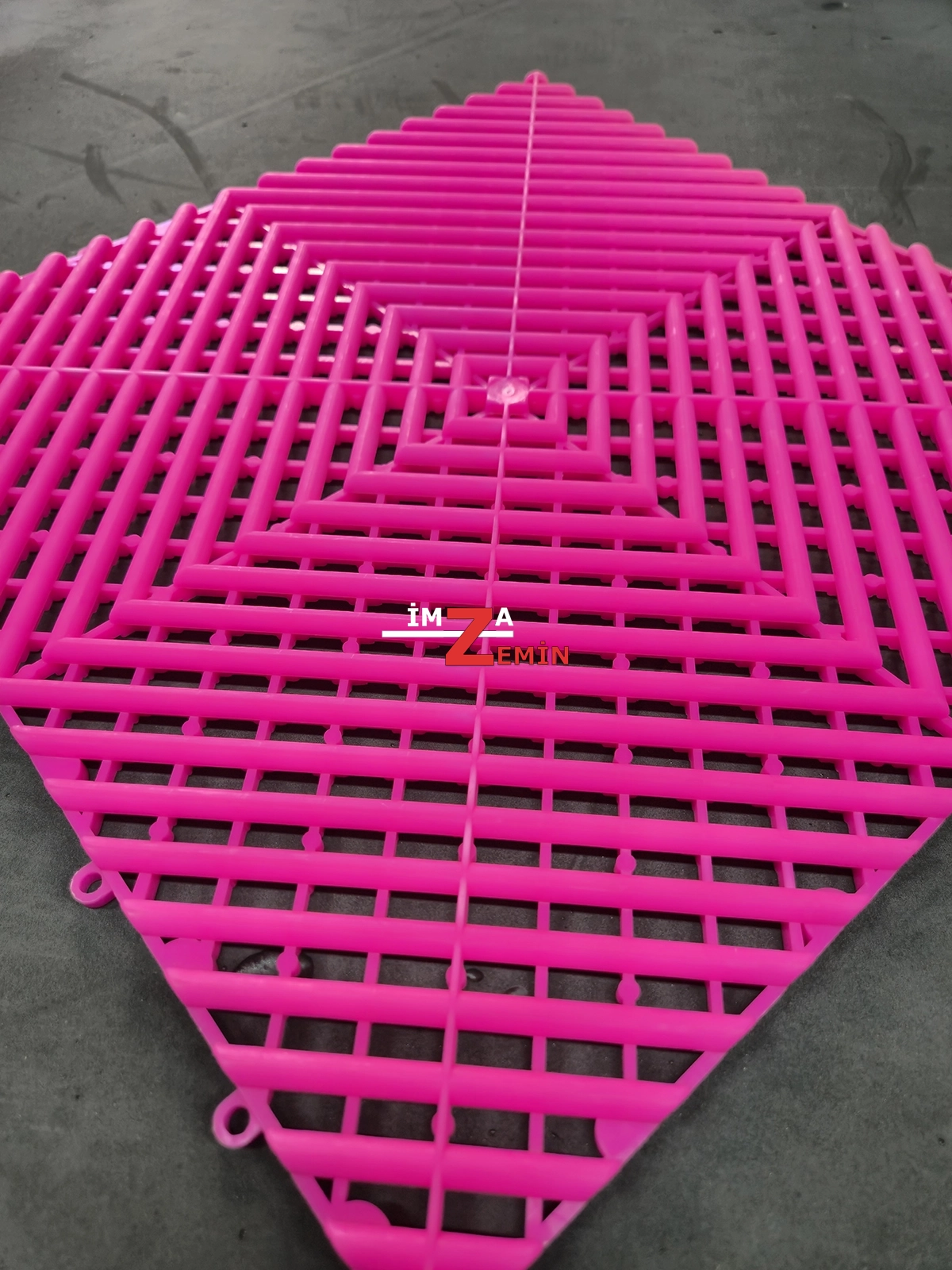 Pembe Detailing Zemin Karo, Oto Yıkama Karo Zemin